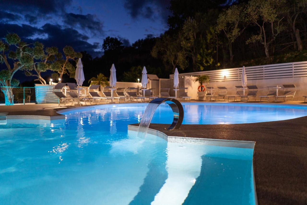 מסה לוברנסה Hotel & Spa Relais Freedom Club מראה חיצוני תמונה
